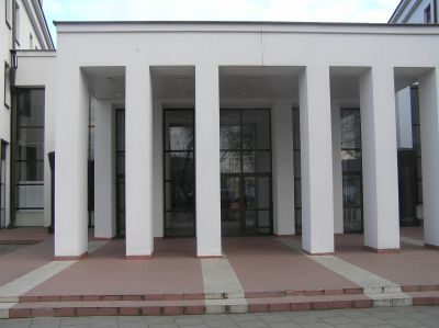 85